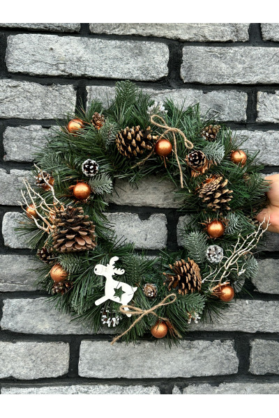 Новогодний декоративный венок