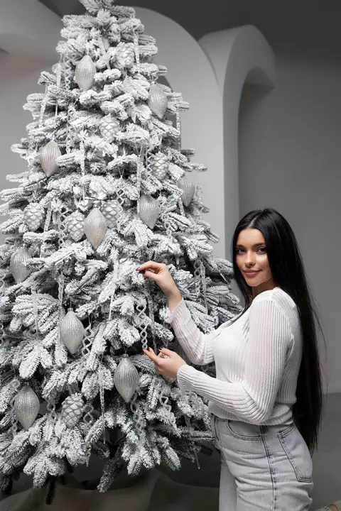 Ялинка штучна лита АНДОРА Засніжена 2.50 м